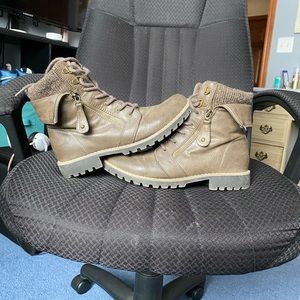 Women’s Combat Boots